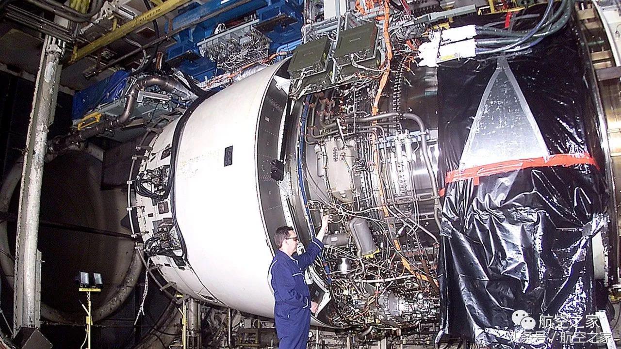 罗罗·遄达900之殇：澳航A380受损的原因分析