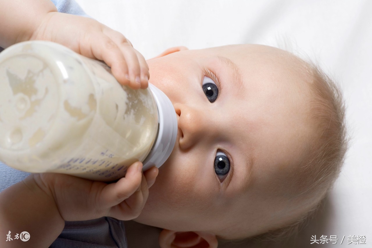 宝宝不认奶嘴怎么办啊,宝宝不认奶瓶怎么办