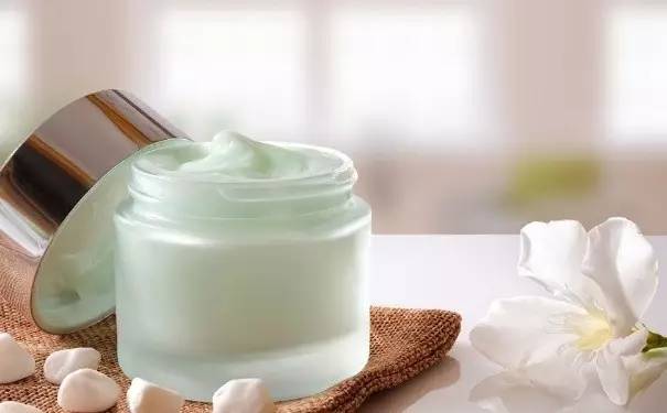 护肤其实并不复杂，皮肤科医生告诉你秘诀