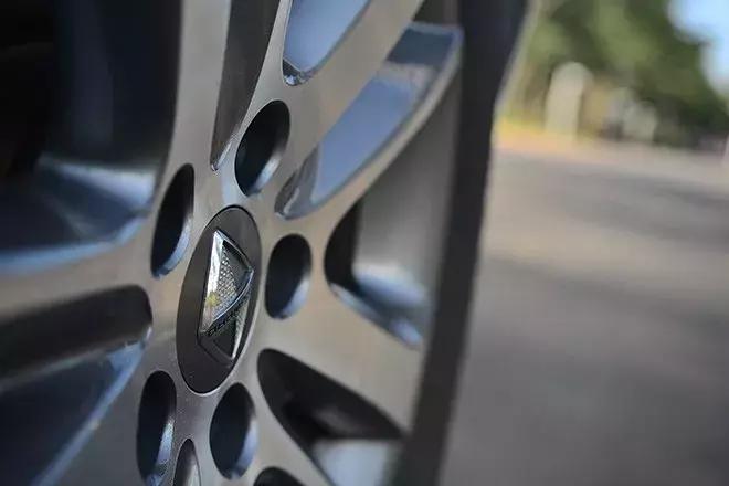 90后佛系80后,80后买车90后买车