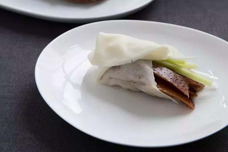 600多一只的北京烤鸭,600元左右一只老北京烤鸭