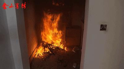 防火实验告诉你电动车火灾多可怕,防火实验一根烟头的威力