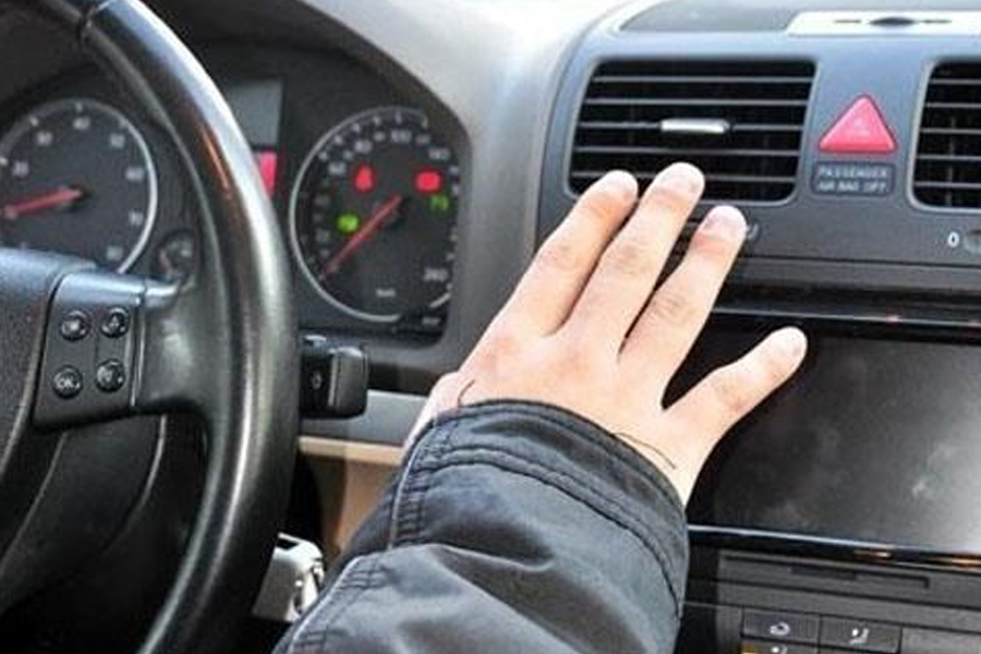 车子开暖风动力不够怎么回事,车内暖风不管用怎么回事