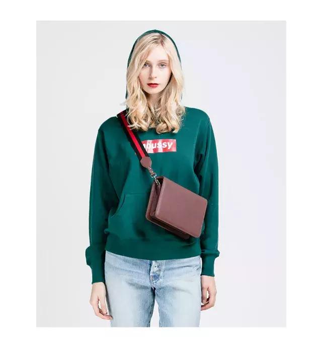 唐艺昕张若昀同穿同款外套,张若昀唐艺昕穿白色衣服