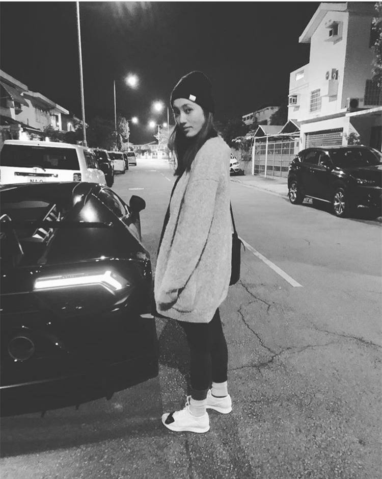 余文乐晒和老婆剪影照,余文乐晒夫妻旧合影