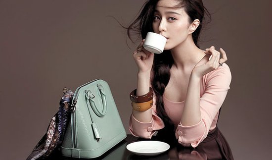 说没有“奢侈品电商”，然而自己第一个在美股上市？