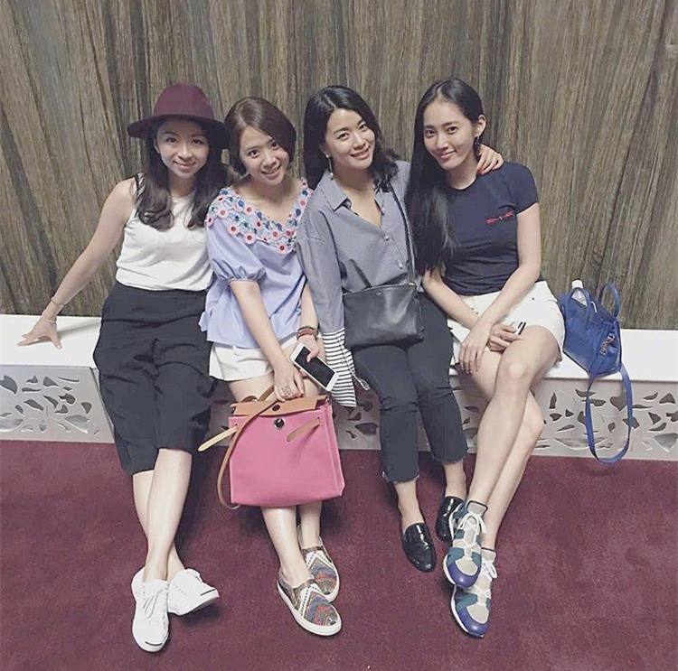 余文乐晒和老婆剪影照,余文乐晒夫妻旧合影