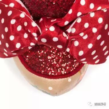 圣诞节一只口红怎么够！转给男朋友暗示一下他！口红我送你！