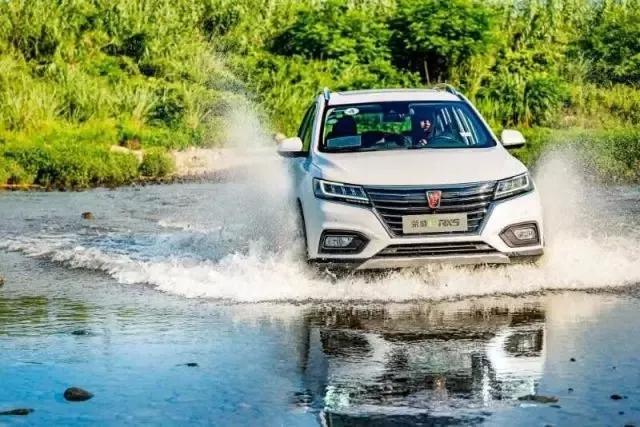 荣威erx5纯电动怎么开空调,荣威rx5充电态势下开空调