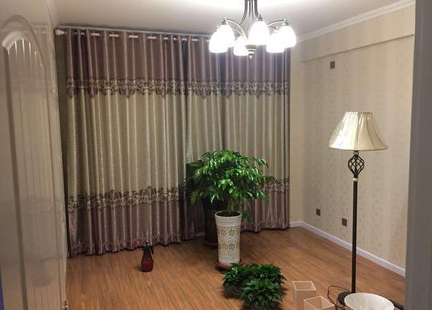 老公非要在客厅挖个地窖,客厅免打孔简易隔断