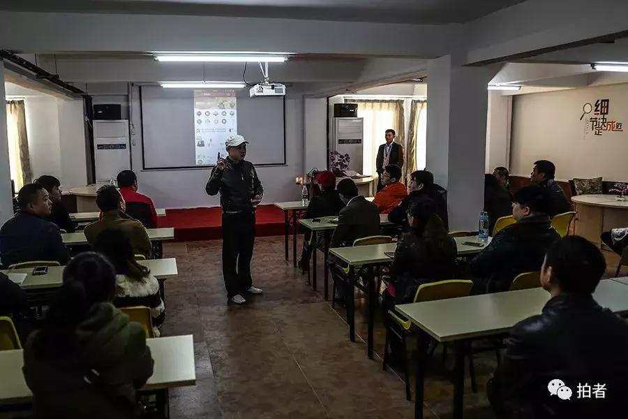 “月破百万不是梦”｜玉器市场的直播风云