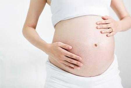 孕妇预产期超十天迟迟不发动终酿悲剧，预产期到了应该怎么办？