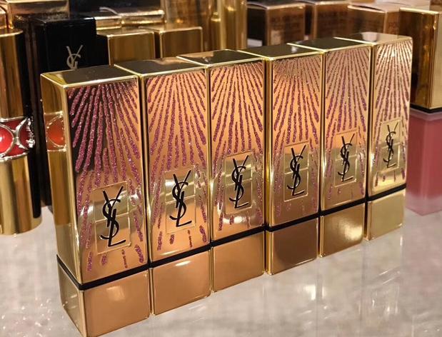 最后提醒一下各位男朋友们：仙女们的圣诞应该这样过！