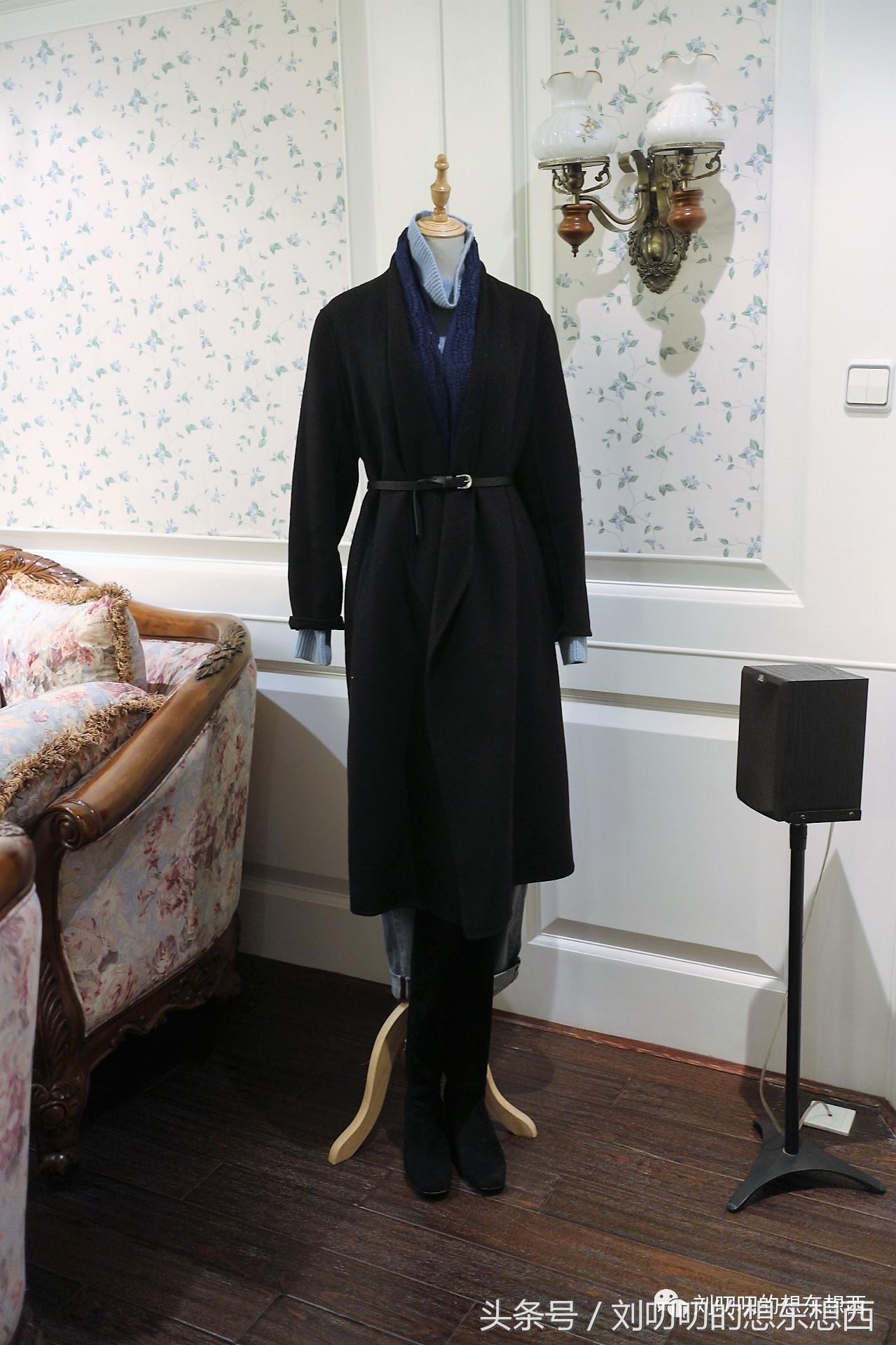 同色系look穿搭,黑白搭配永远的经典look