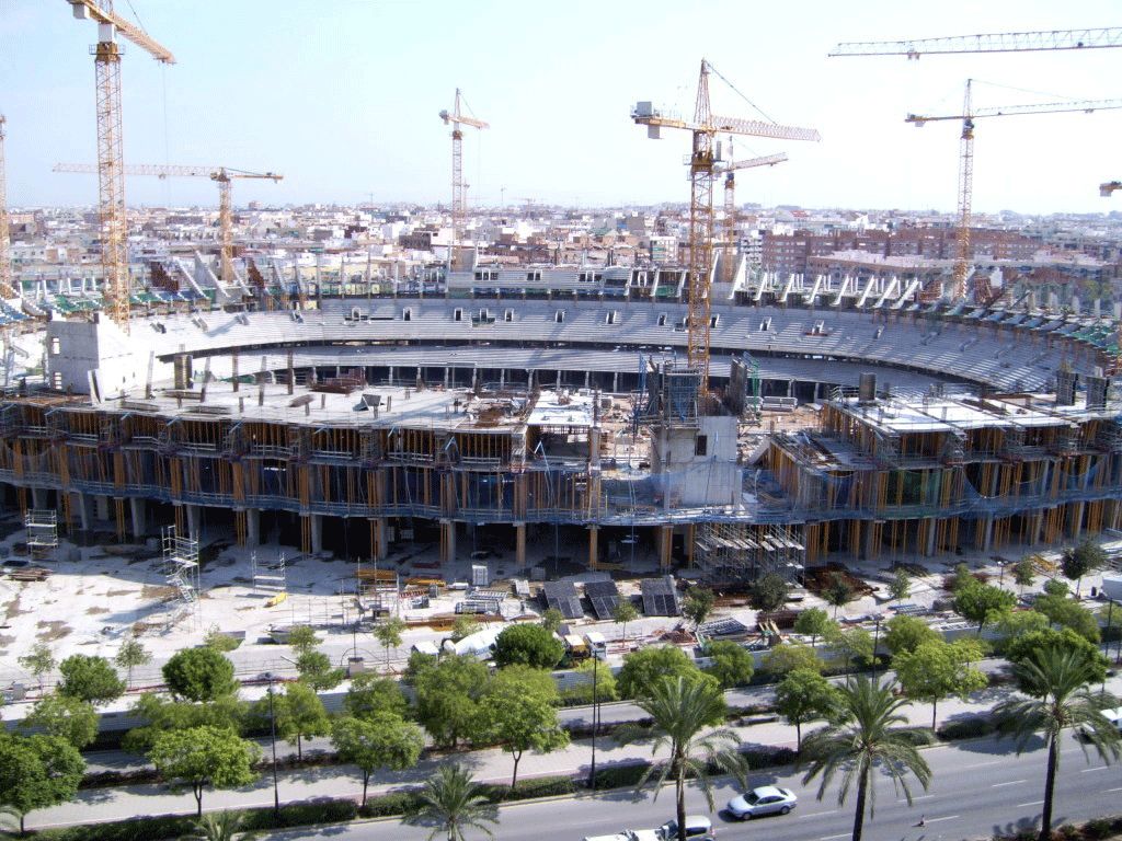 万人膜拜，皇马大气巴萨奢华，西甲顶级球场盘点