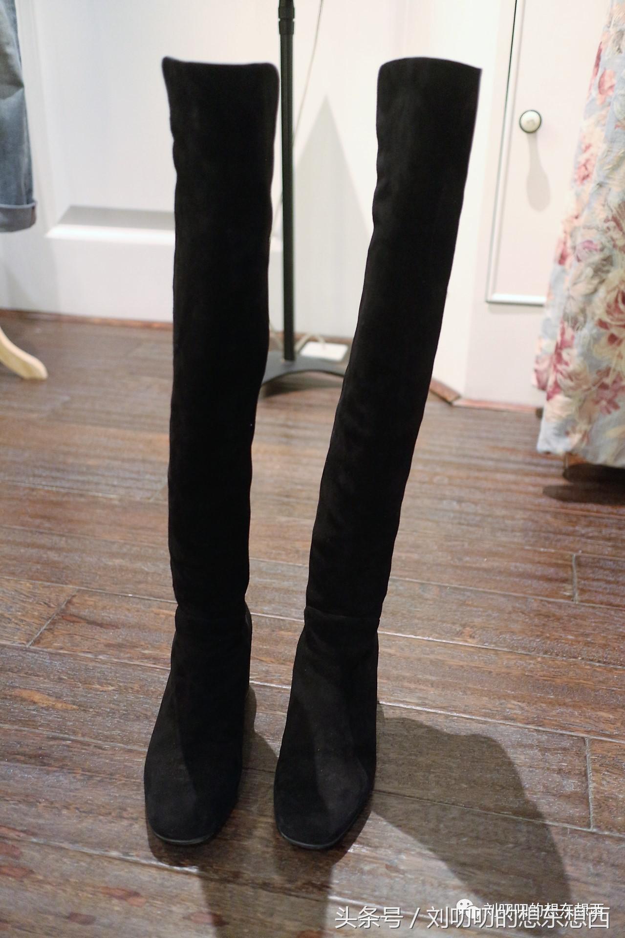 同色系look穿搭,黑白搭配永远的经典look