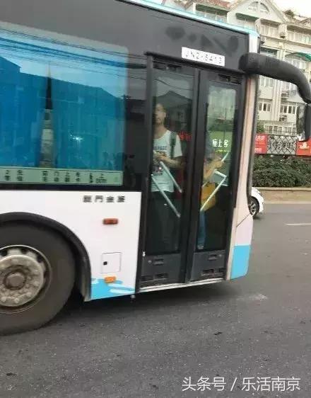 千万别小看那个住在马群的年轻人