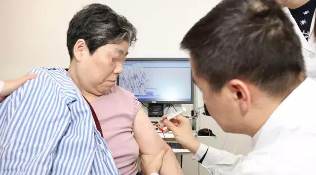 医美肉毒毒素作用,肉毒素能不能治疗脑梗后遗症