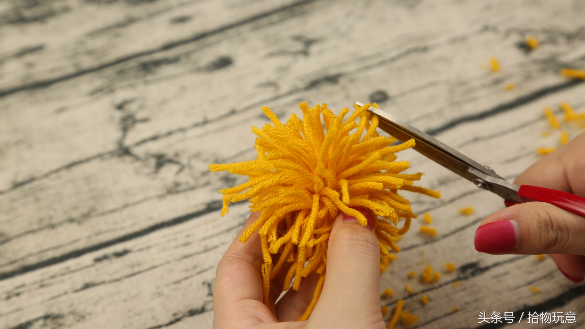 零碎布料旧毛线别压箱子里，简单几步做个帽子，实用漂亮又美观