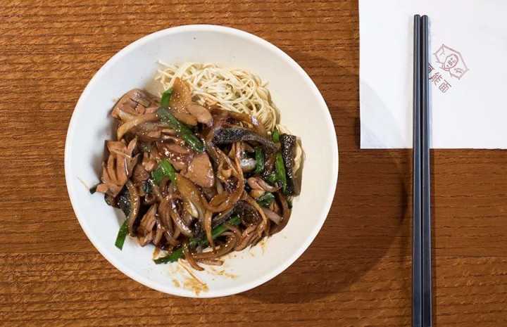 肉蟹煲最正宗的来自哪里,哪的肉蟹煲最好吃