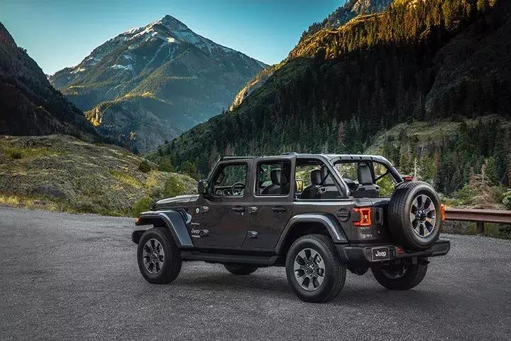 jeep牧马人爆改过的越野视频,全新换代jeep牧马人角斗士试驾