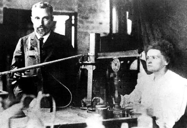 居里夫人生活中的真实事迹,居里夫人伟大人生历程启示