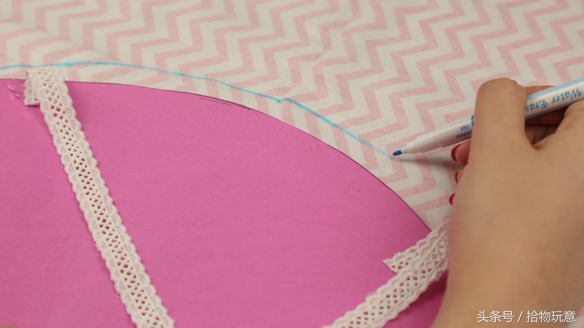 零碎布料旧毛线别压箱子里，简单几步做个帽子，实用漂亮又美观