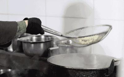 肉蟹煲最正宗的来自哪里,哪的肉蟹煲最好吃