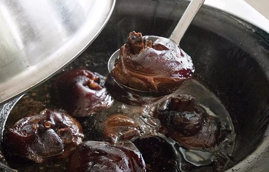 肉蟹煲最正宗的来自哪里,哪的肉蟹煲最好吃