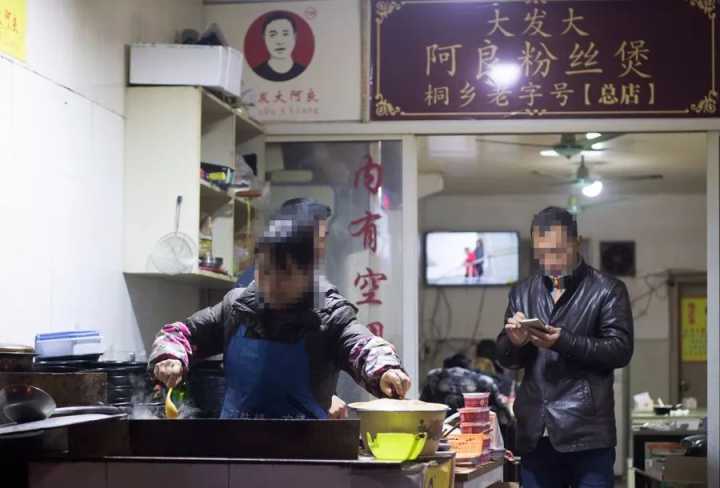 肉蟹煲最正宗的来自哪里,哪的肉蟹煲最好吃