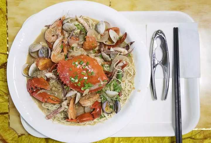 肉蟹煲最正宗的来自哪里,哪的肉蟹煲最好吃