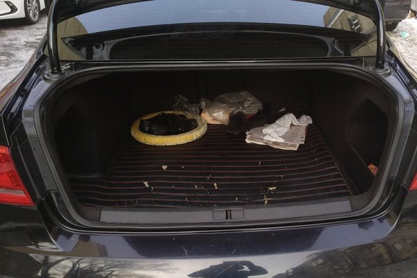 2012大众迈腾豪华黑色2.0,大众迈腾2021款280舒适性