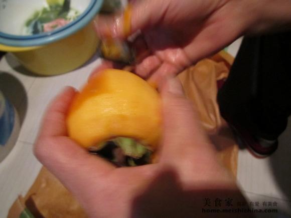 柿饼上的白霜是怎么来,柿饼上的白霜怎么出来的