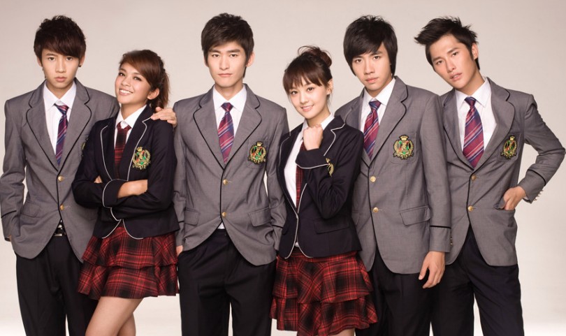 刘亦菲游泳受伤视频,刘亦菲拍戏落水采访