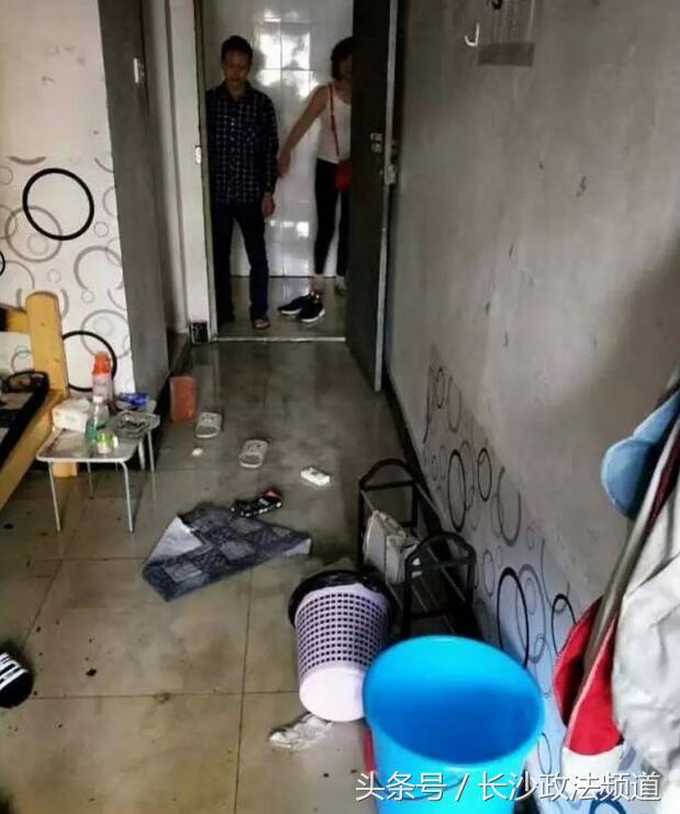 十六岁女生提分手被男友泼汽油,少女分手后被男朋友泼汽油