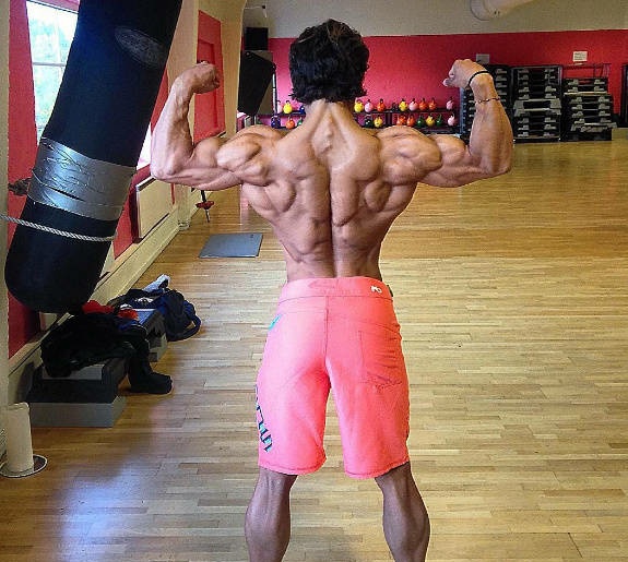 最有效背部力量训练经典动作,提高背部力量的训练方法