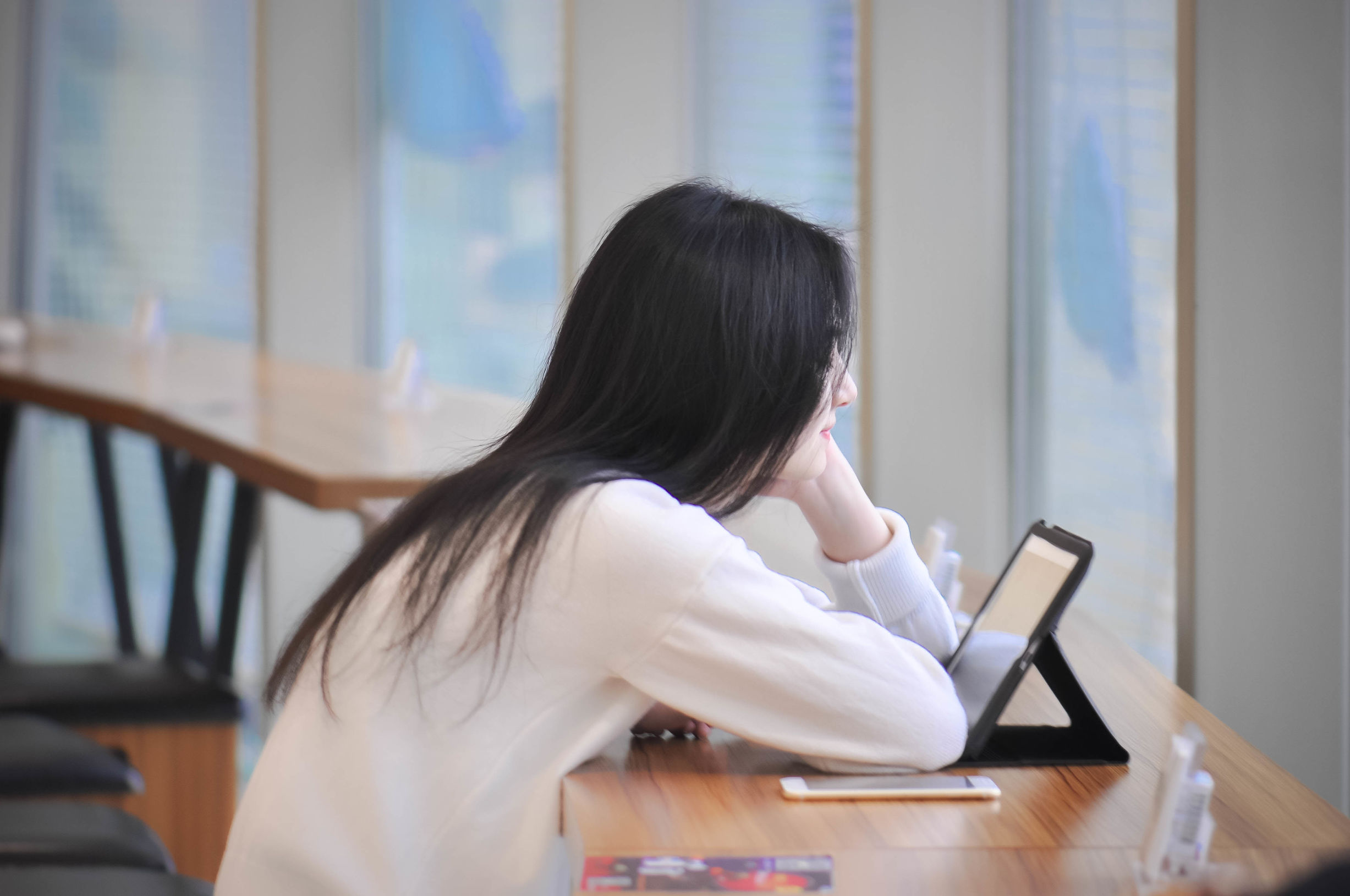 植发会对现有的毛囊损害吗,植发后会不会有并发症