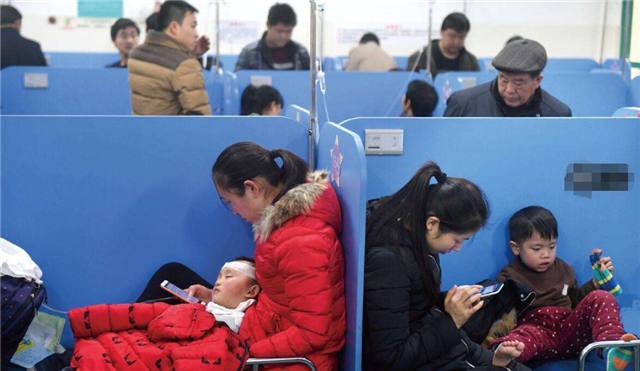 冬天小儿感冒咳嗽发烧吃什么好,冬天孩子感冒咳嗽流清鼻涕怎么办