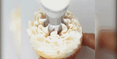 如何让泡芙吃起来有韧性,泡芙出炉后回缩