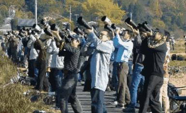 这根本不是摄影师，我觉得这可以跟奥运冠军比拼了！