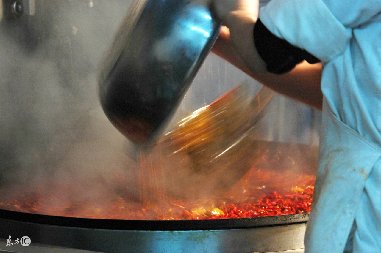 如何开一家正宗重庆火锅店,开一家重庆市井火锅