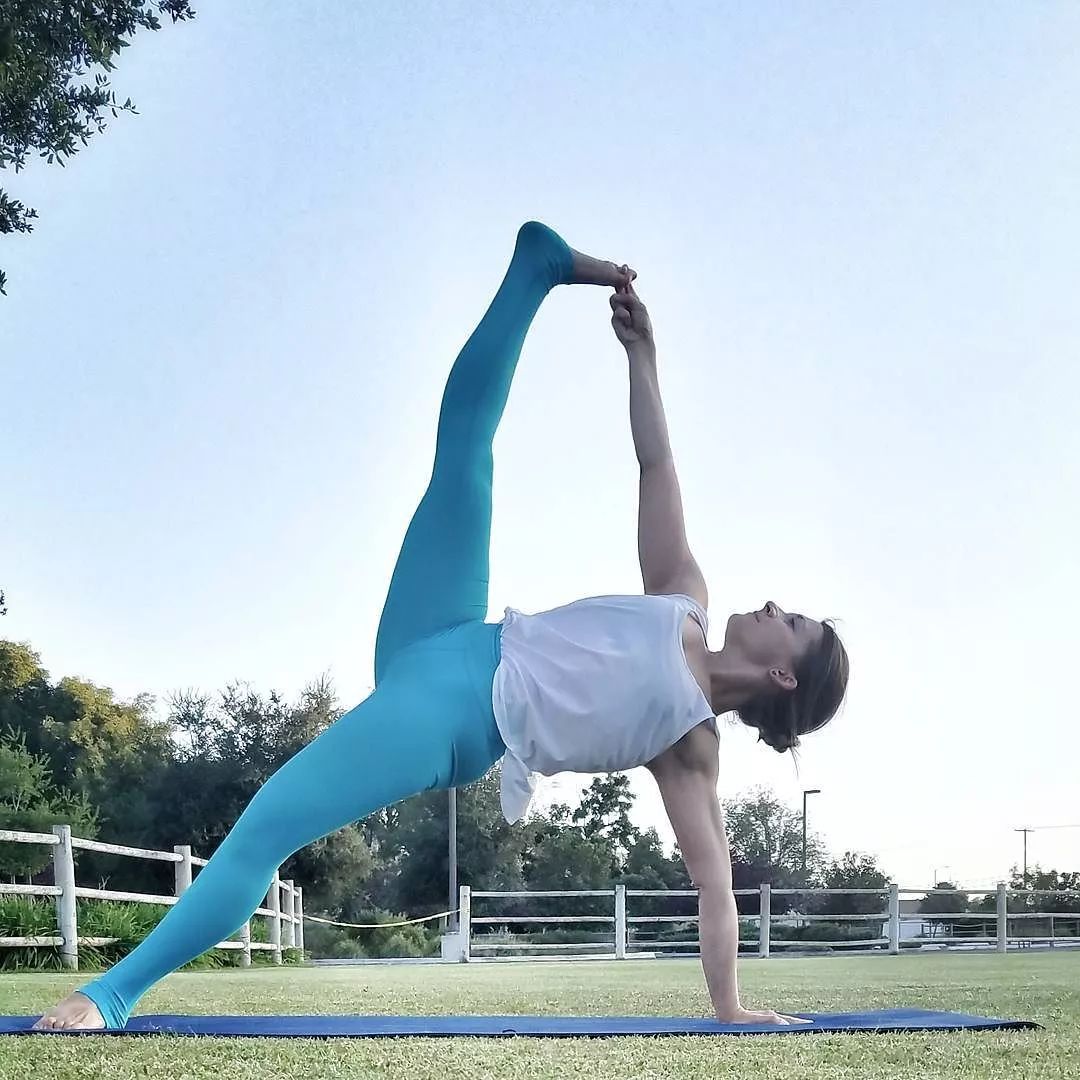 怎样练俯卧撑和瘦腹,怎么练俯卧撑才能练背