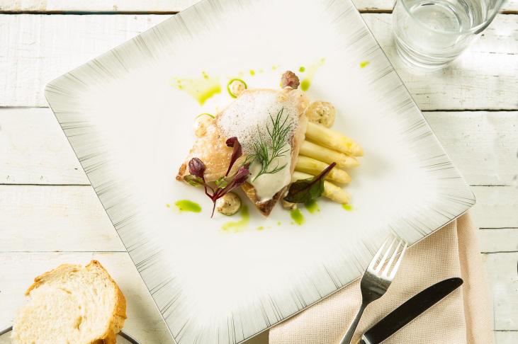 希尔顿白芦笋图片,希尔顿寻鲜之旅