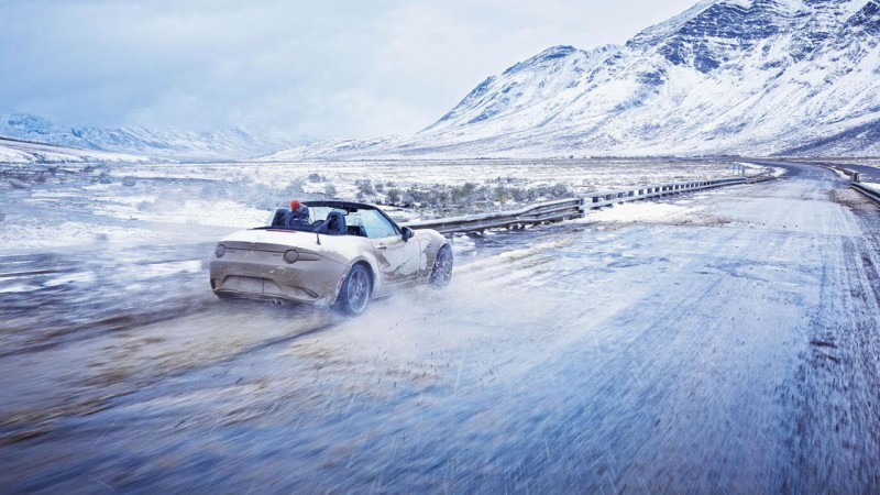 车闻联播伪装不撤，“友谊的小船说翻就翻”！