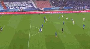 他证明了中国球员价格虚高太离谱贵为标王中卫,竟场场被完爆