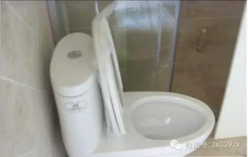 座便器离墙38cm,座便器左右侧边到墙壁的距离