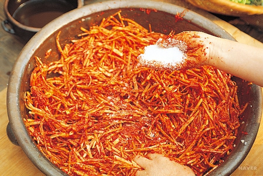 正宗韩式泡菜炒五花肉,用韩式泡菜酱做萝卜正宗做法