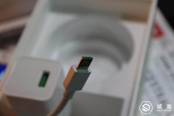 oppor9双引擎闪充,oppor9测评打游戏