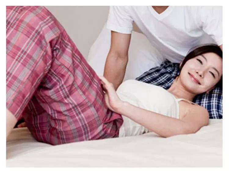 新妈妈手腕疼怎么治疗,新妈妈产后恢复妙招大全