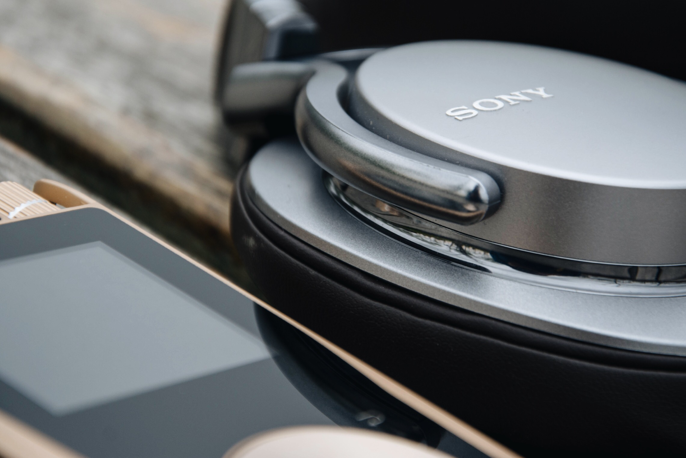 索尼mdrz1r耳机评测,索尼耳机wfc500